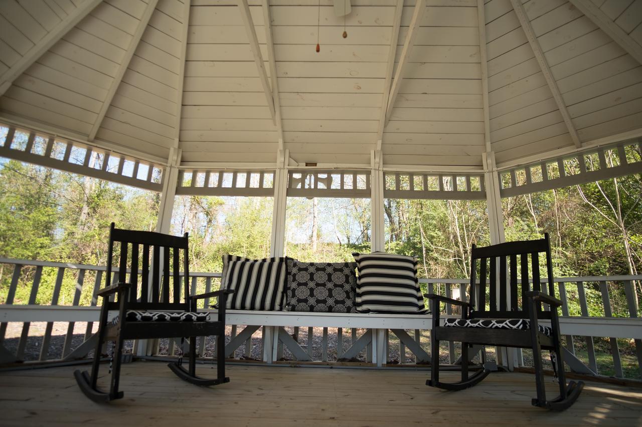 Swamp Rabbit Inn Travelers Rest Exterior foto