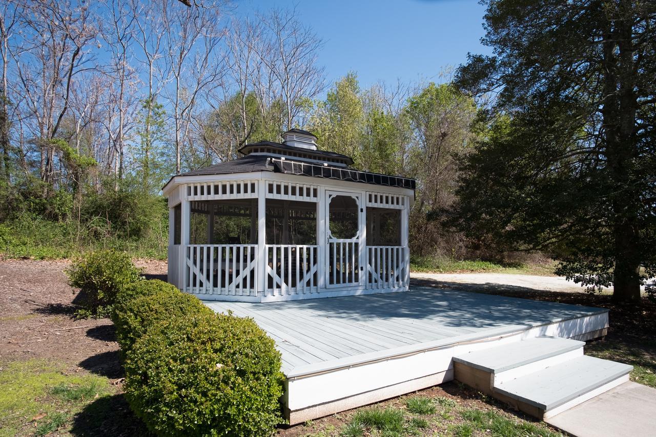 Swamp Rabbit Inn Travelers Rest Exterior foto